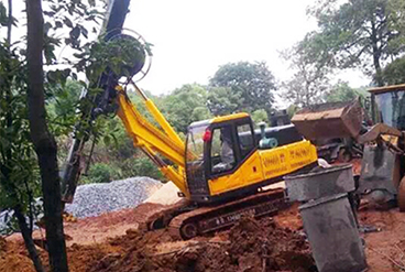 農村施工小精靈_履帶式旋挖鉆機